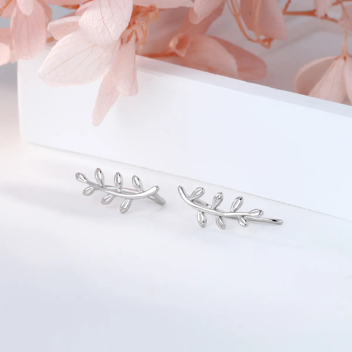 1 Pair Simple Style Leaf Sterling Silver Plating White Gold Plated Gold Plated Ear Clips