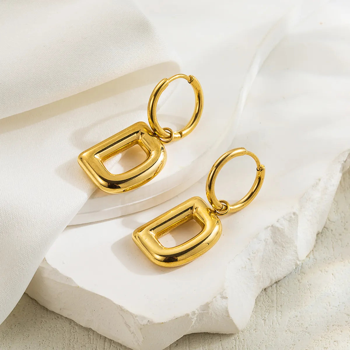 1 Pair Simple Style Letter Plating Pleated 304 Stainless Steel 18K Gold Plated Drop Earrings