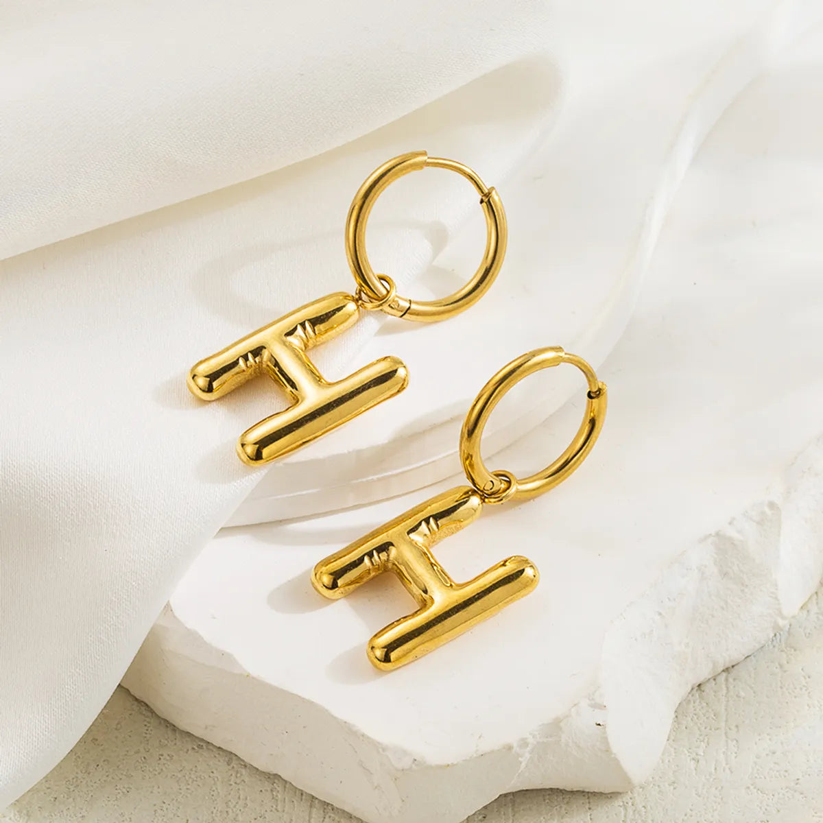 1 Pair Simple Style Letter Plating Pleated 304 Stainless Steel 18K Gold Plated Drop Earrings