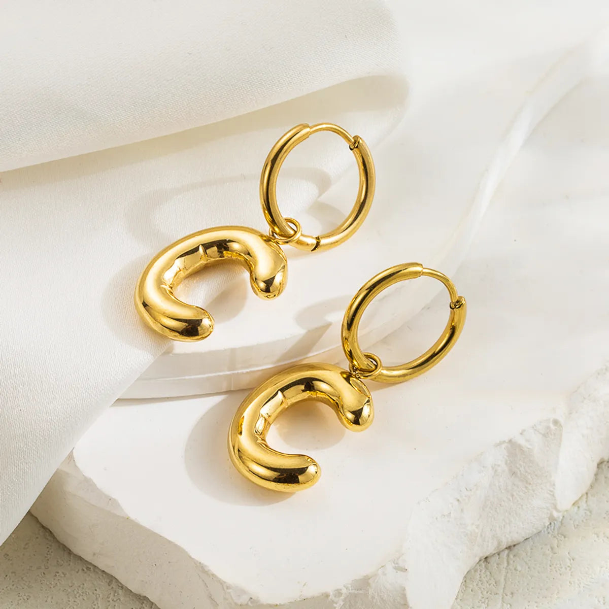 1 Pair Simple Style Letter Plating Stainless Steel 18k Gold Plated Ear Clip