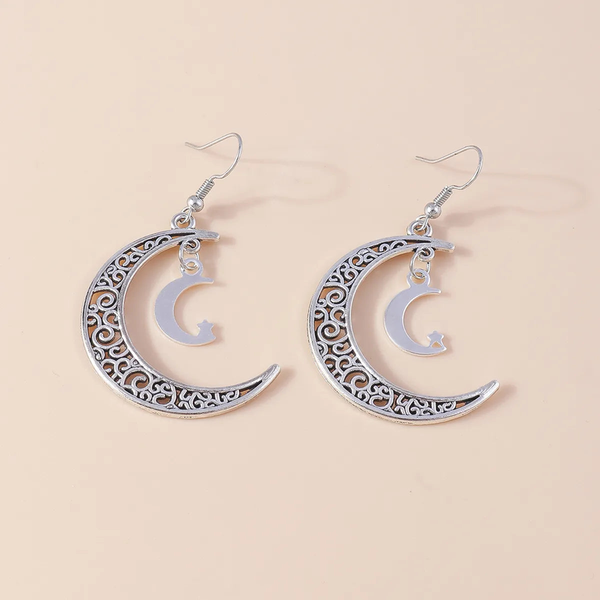 1 Pair Simple Style Moon Alloy Women's Drop Earrings