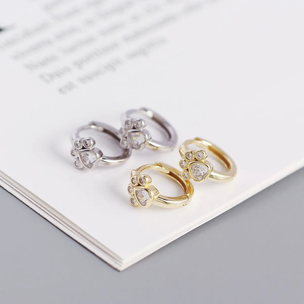 1 Pair Simple Style Paw Print Sterling Silver Inlay Zircon Hoop Earrings