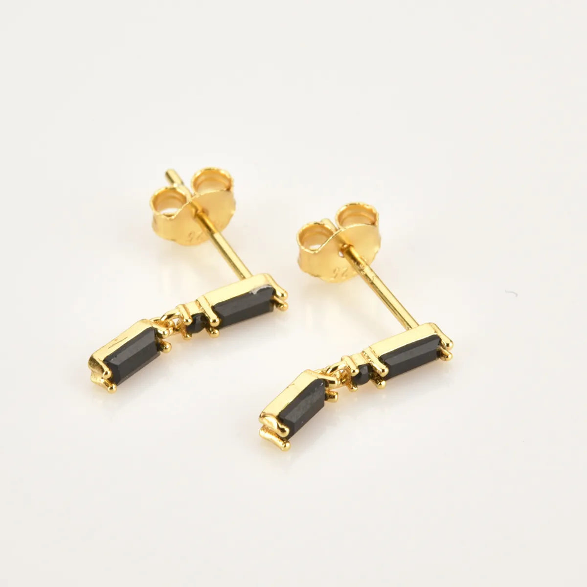 1 Pair Simple Style Rectangle Plating Inlay Copper Zircon Drop Earrings