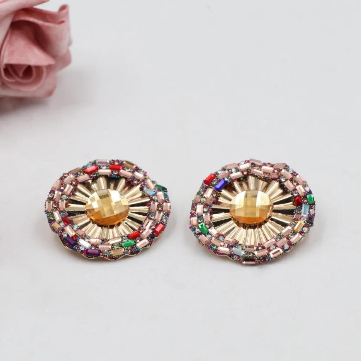 1 Pair Simple Style Round Flower Zinc Alloy Ear Studs