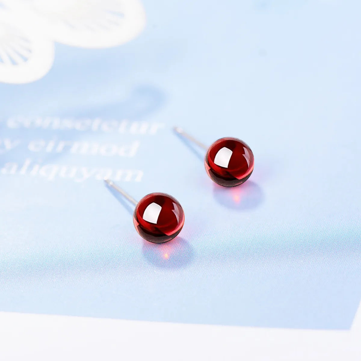 1 Pair Simple Style Round Garnet Inlay Garnet White Gold Plated Women's Ear Studs