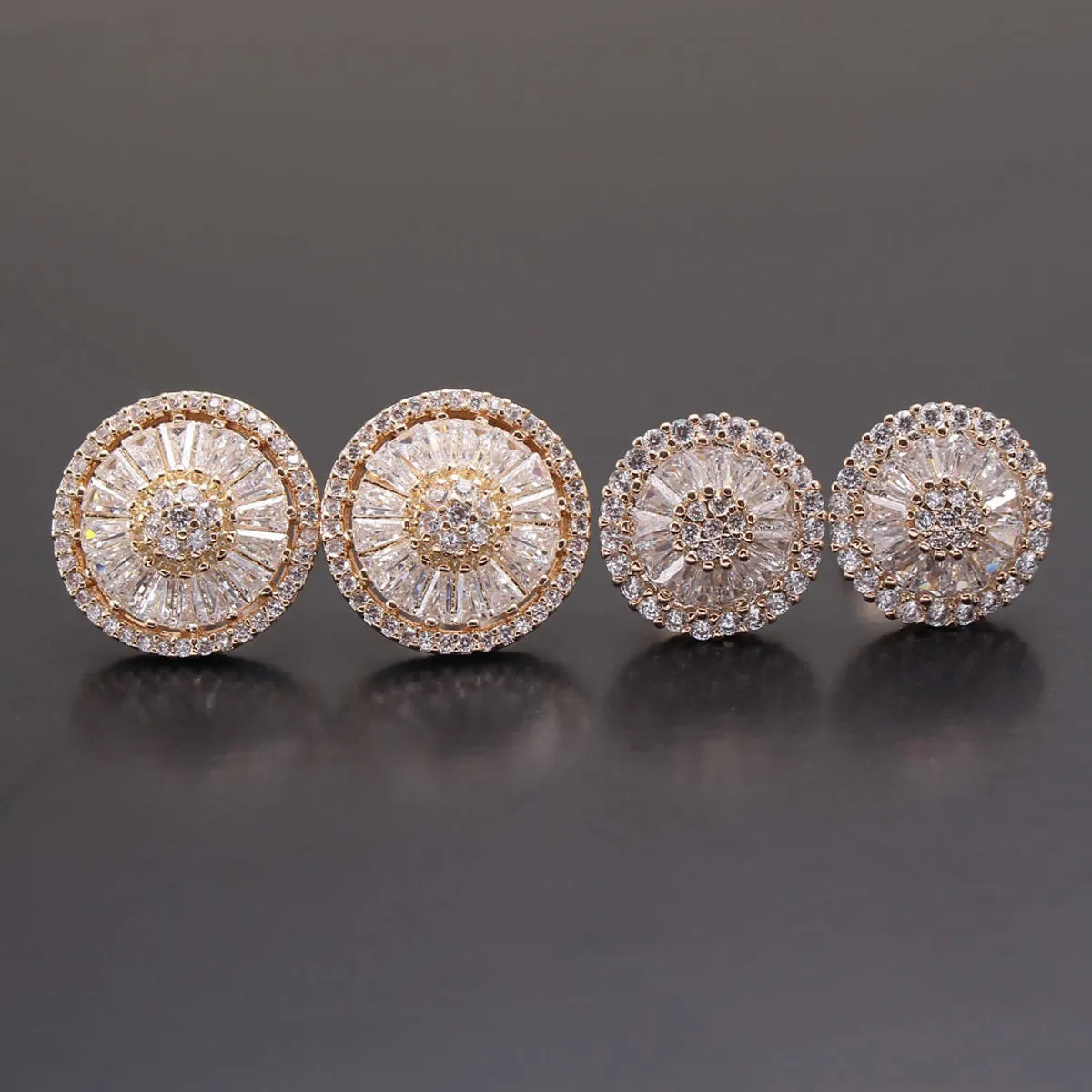 1 Pair Simple Style Round Inlay Copper Zircon Gold Plated Ear Studs