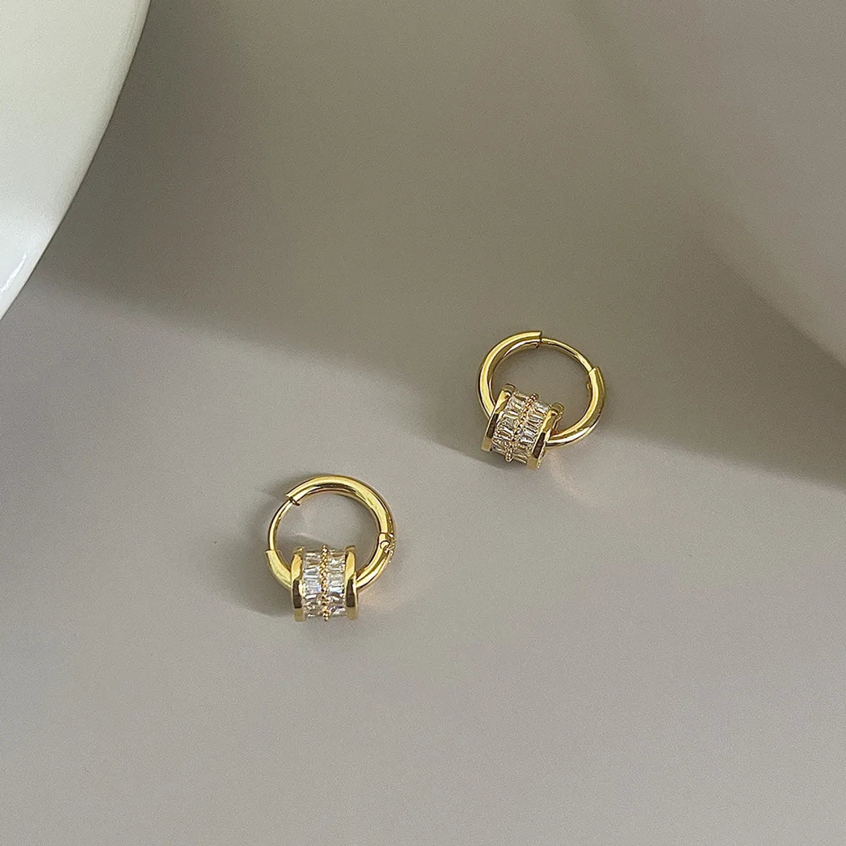 1 Pair Simple Style Round Plating Inlay Copper Zircon 18K Gold Plated Drop Earrings