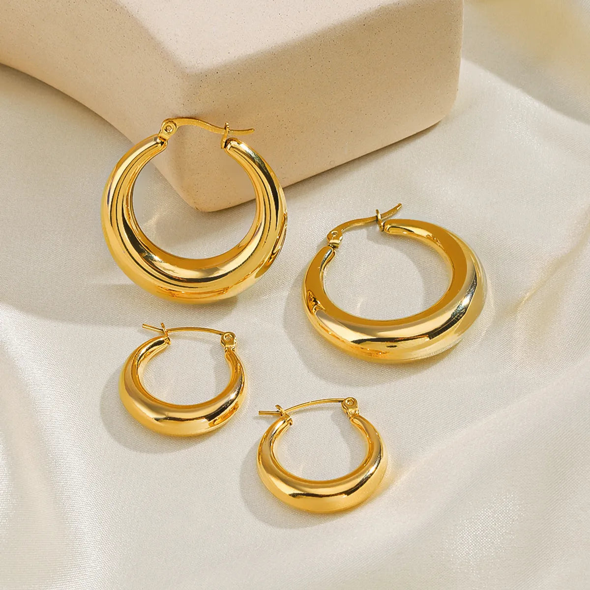 1 Pair Simple Style Round Plating Stainless Steel 18k Gold Plated Hoop Earrings