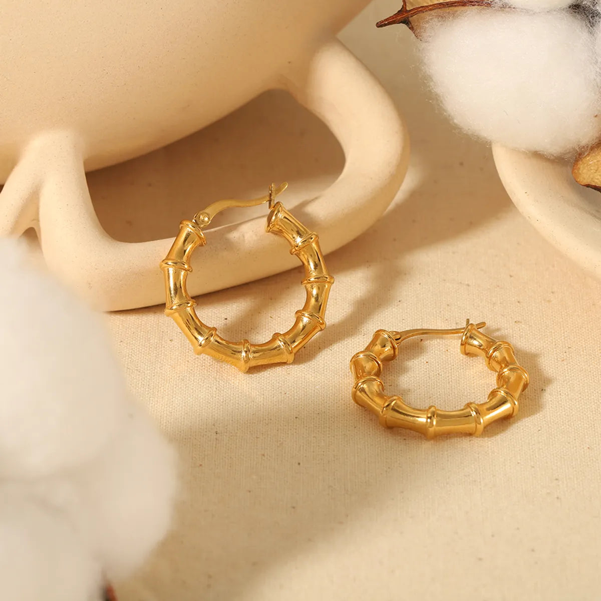 1 Pair Simple Style Round Plating Stainless Steel 18k Gold Plated Hoop Earrings