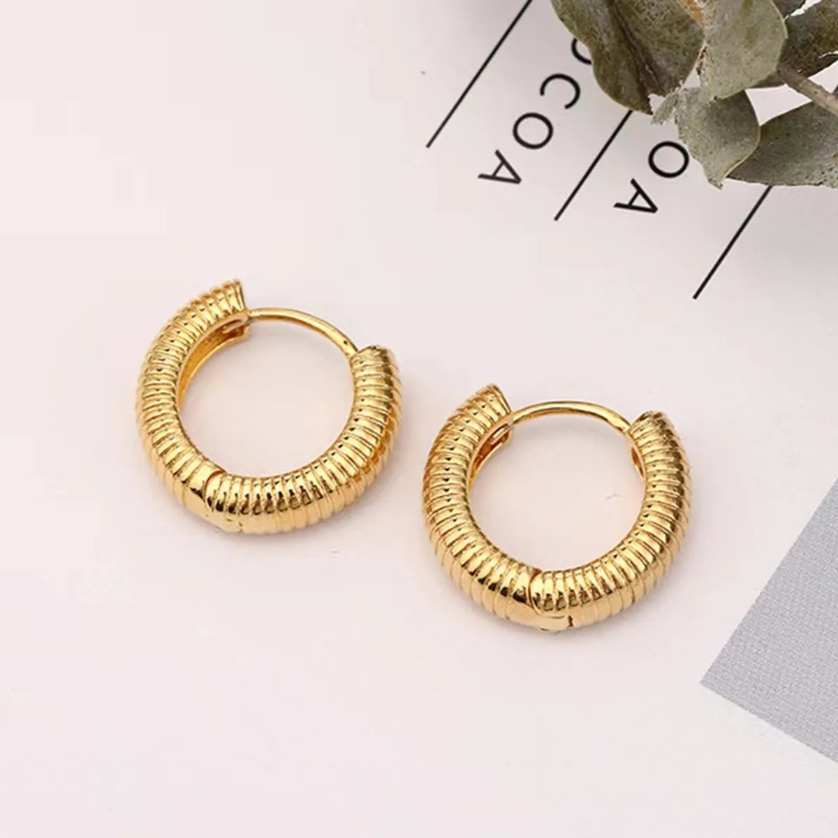 1 Pair Simple Style Round Polishing Plating 304 Stainless Steel 18K Gold Plated Earrings