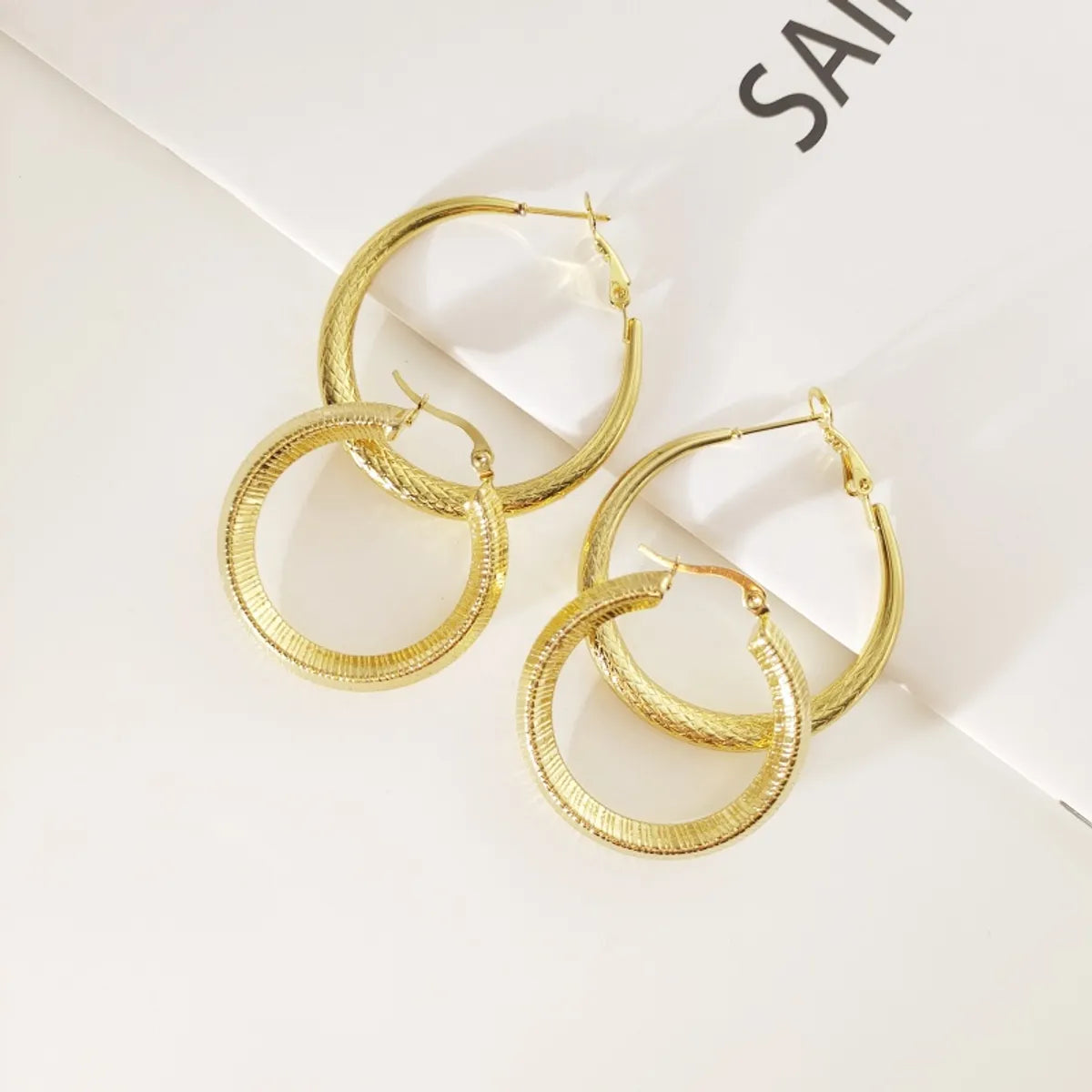 1 Pair Simple Style Round Titanium Steel 18K Gold Plated Earrings