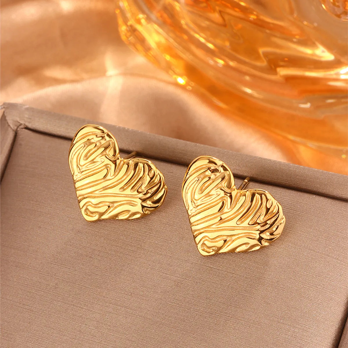 1 Pair Simple Style Sector Leaves Heart Shape Pleated 304 Stainless Steel 18K Gold Plated Ear Studs