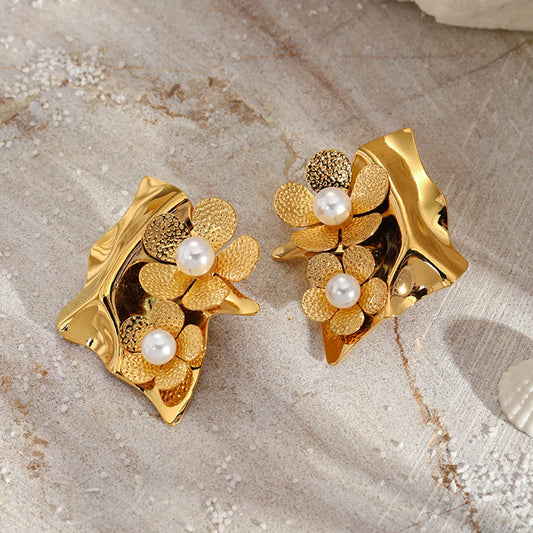 1 Pair Simple Style Shiny Flower Petal Plating 304 Stainless Steel Artificial Pearls 18K Gold Plated Ear Studs