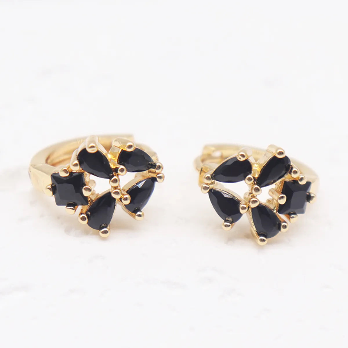 1 Pair Simple Style Shiny Geometric Plating Inlay Alloy Rhinestones Zircon Gold Plated Earrings