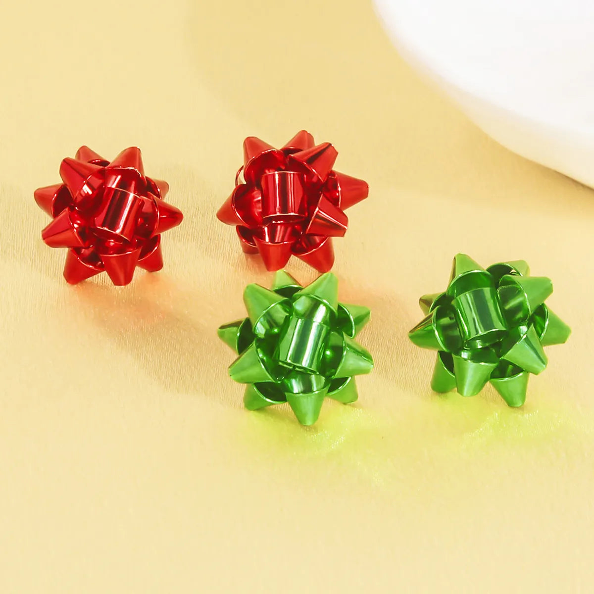 1 Pair Simple Style Snowflake Irregular Alloy Ear Studs