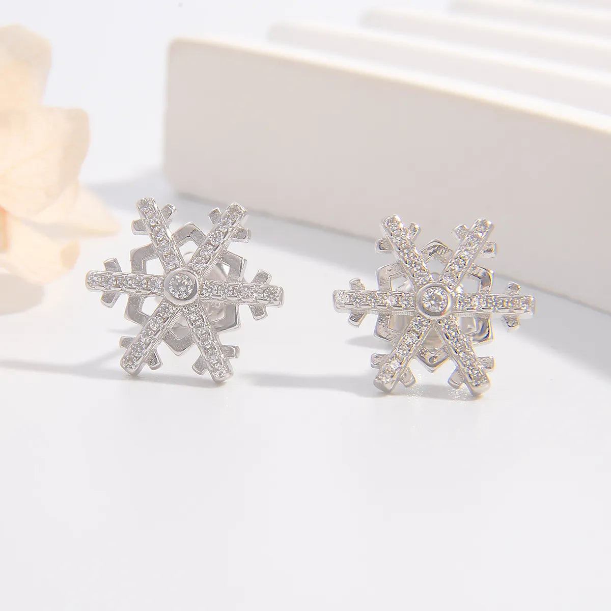 1 Pair Simple Style Snowflake Plating Inlay Sterling Silver Zircon Ear Studs