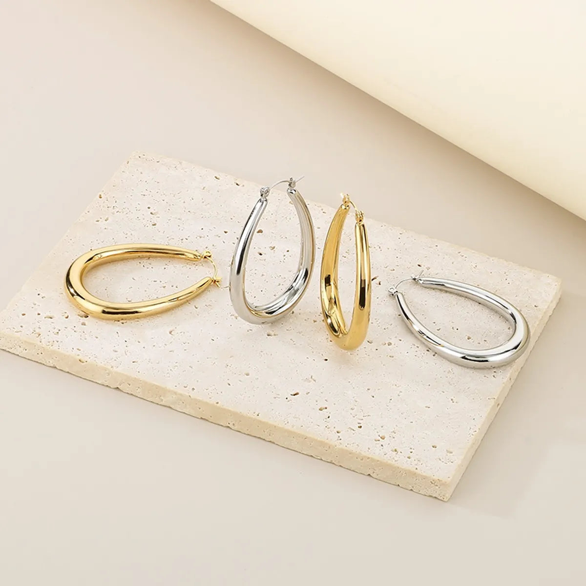 1 Pair Simple Style Solid Color 304 Stainless Steel 18K Gold Plated Hoop Earrings