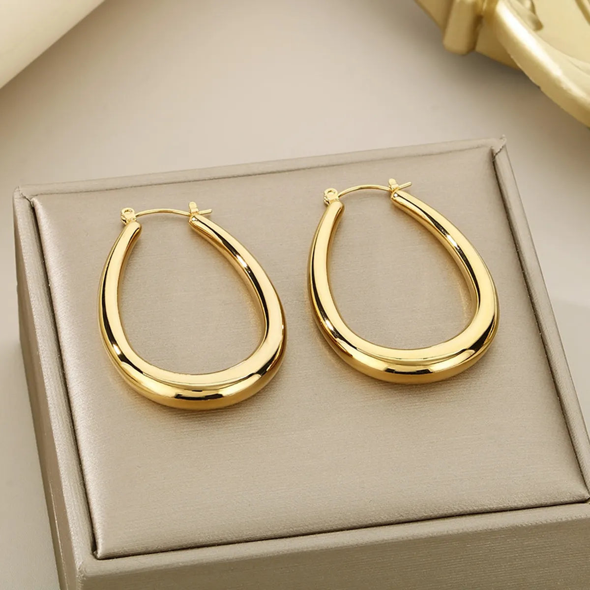 1 Pair Simple Style Solid Color 304 Stainless Steel 18K Gold Plated Hoop Earrings