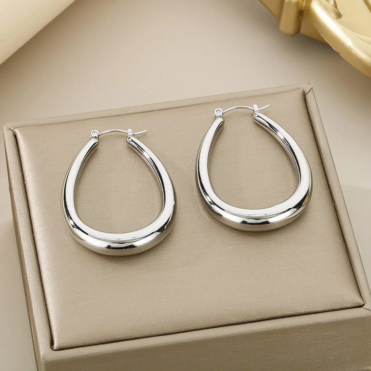 1 Pair Simple Style Solid Color 304 Stainless Steel 18K Gold Plated Hoop Earrings