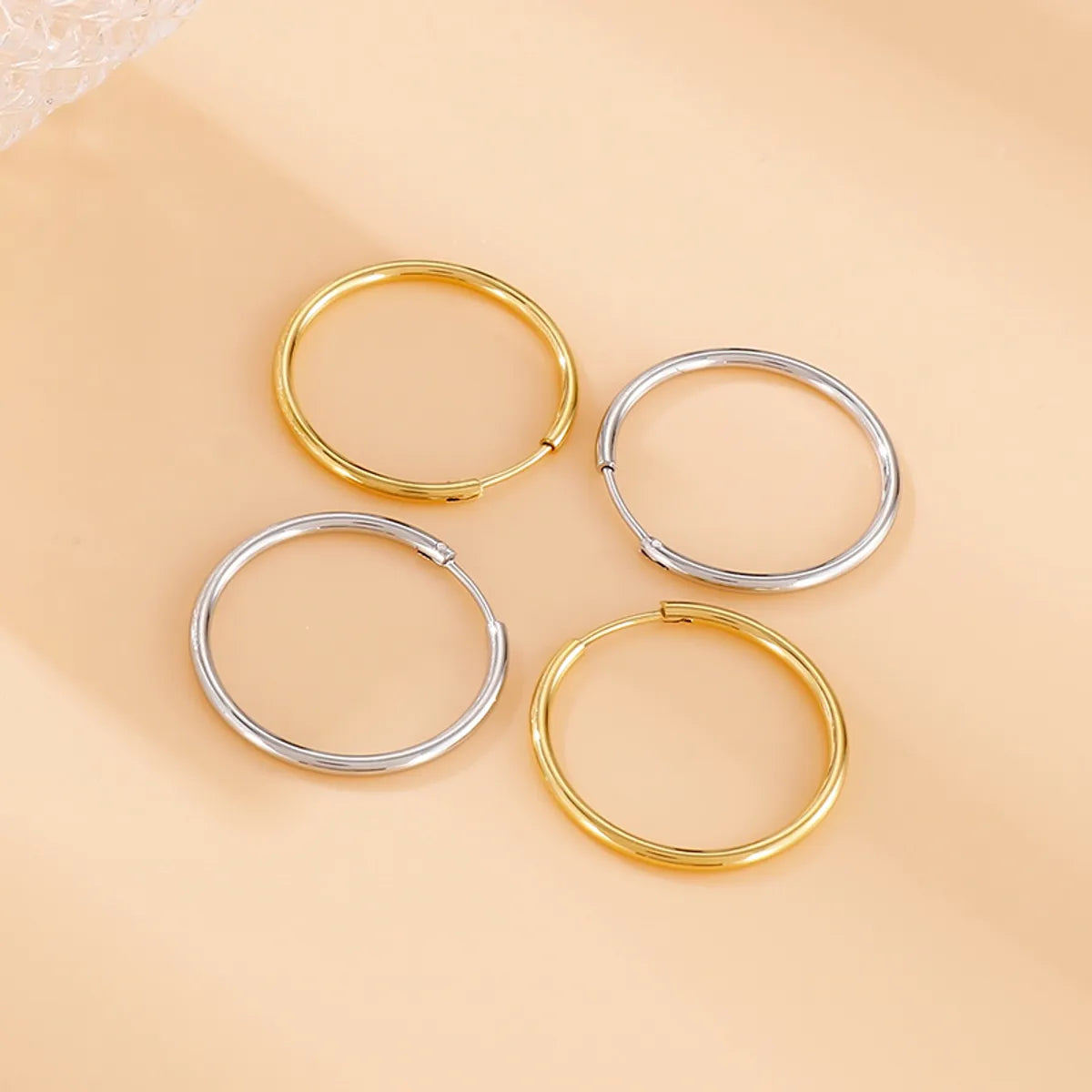 1 Pair Simple Style Solid Color 304 Stainless Steel 18K Gold Plated Earrings