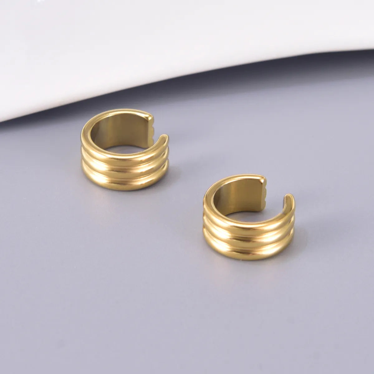 1 Pair Simple Style Solid Color 304 Stainless Steel Titanium Steel 18K Gold Plated Ear Cuffs