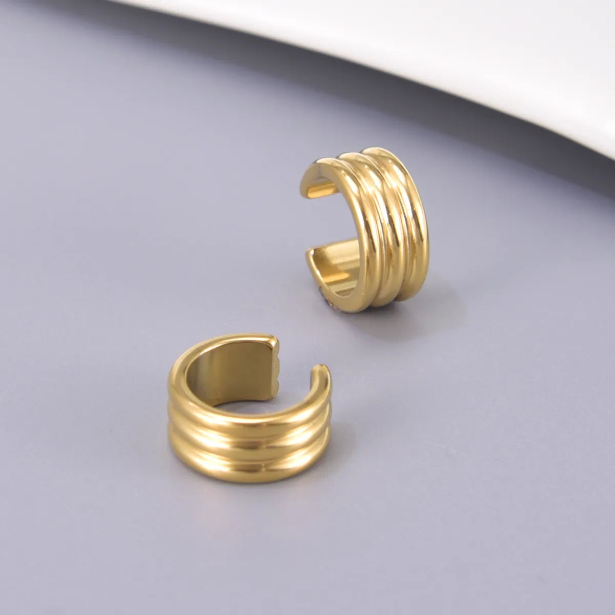 1 Pair Simple Style Solid Color 304 Stainless Steel Titanium Steel 18K Gold Plated Ear Cuffs