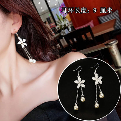 1 Pair Simple Style Solid Color Inlay Alloy Rhinestones Drop Earrings Earrings