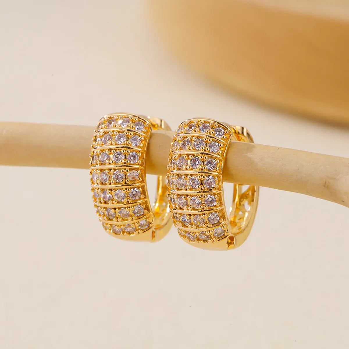 1 Pair Simple Style Solid Color Copper Zircon Earrings