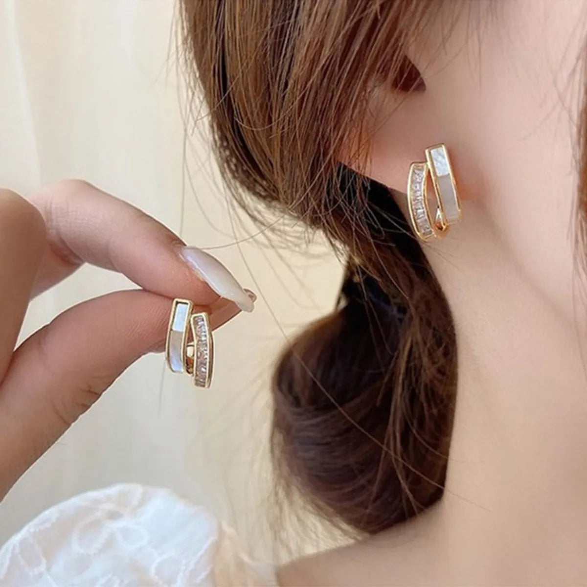 1 Pair Simple Style Solid Color Inlay Copper Zircon Ear Studs