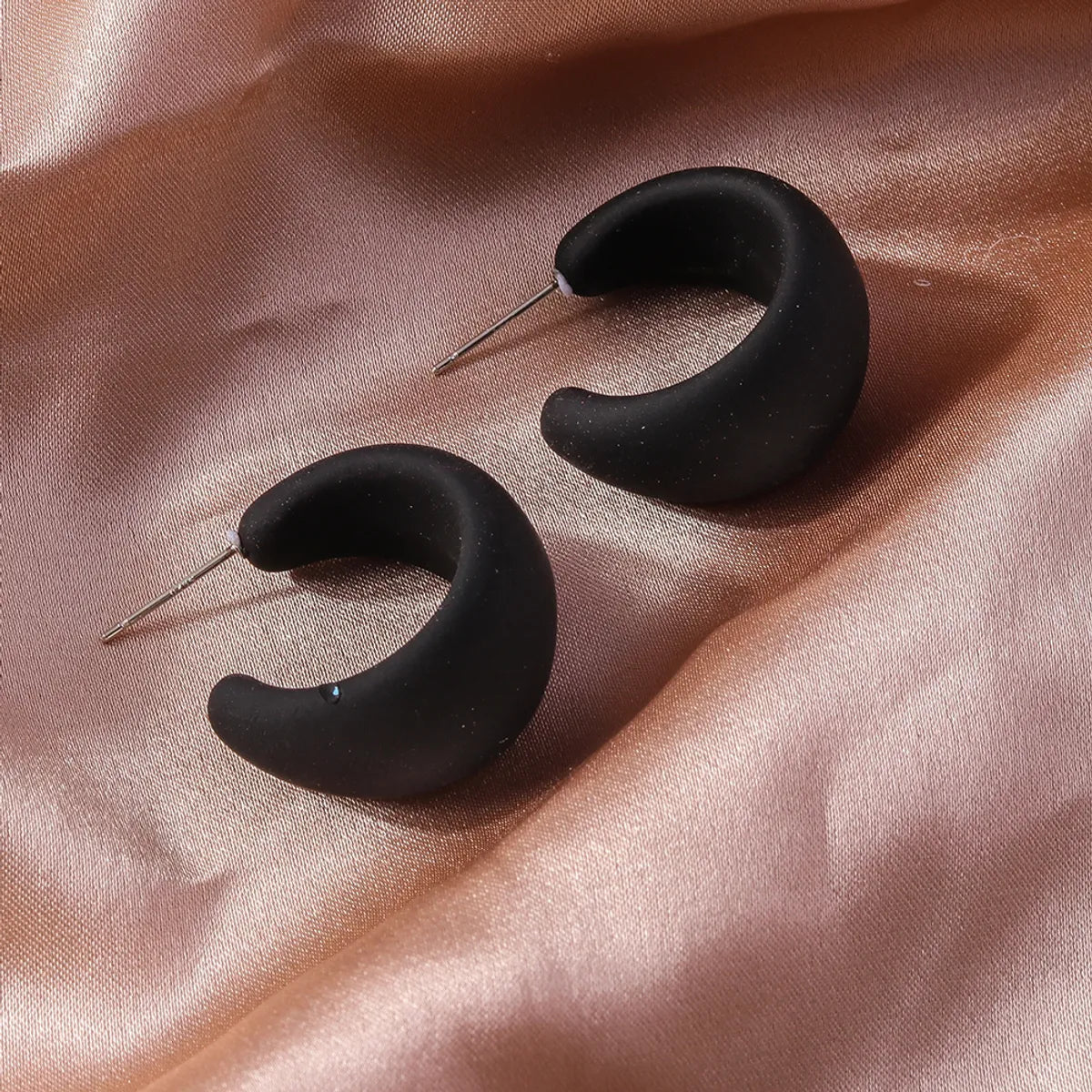 1 Pair Simple Style Solid Color Plastic Ear Studs