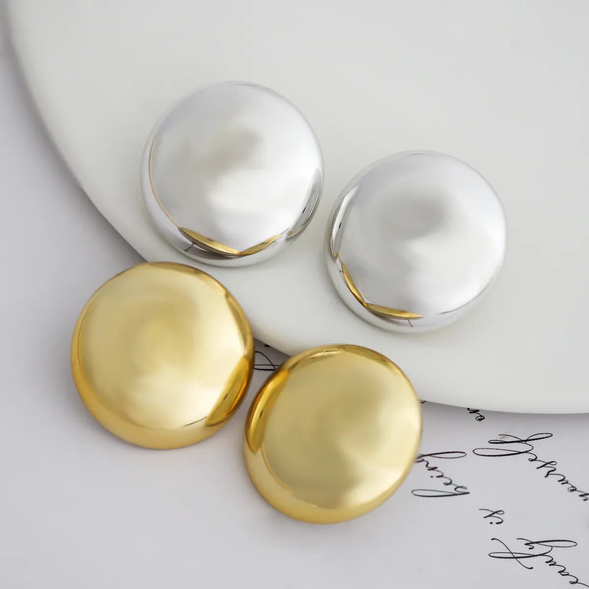 1 Pair Simple Style Solid Color Plating Alloy Gold Plated Ear Studs