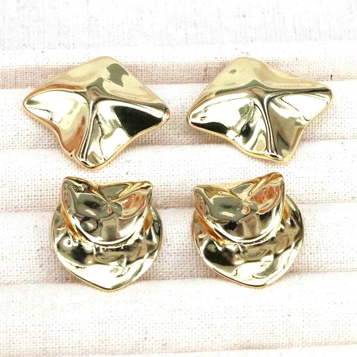 1 Pair Simple Style Solid Color Plating Copper 18k Gold Plated Ear Studs