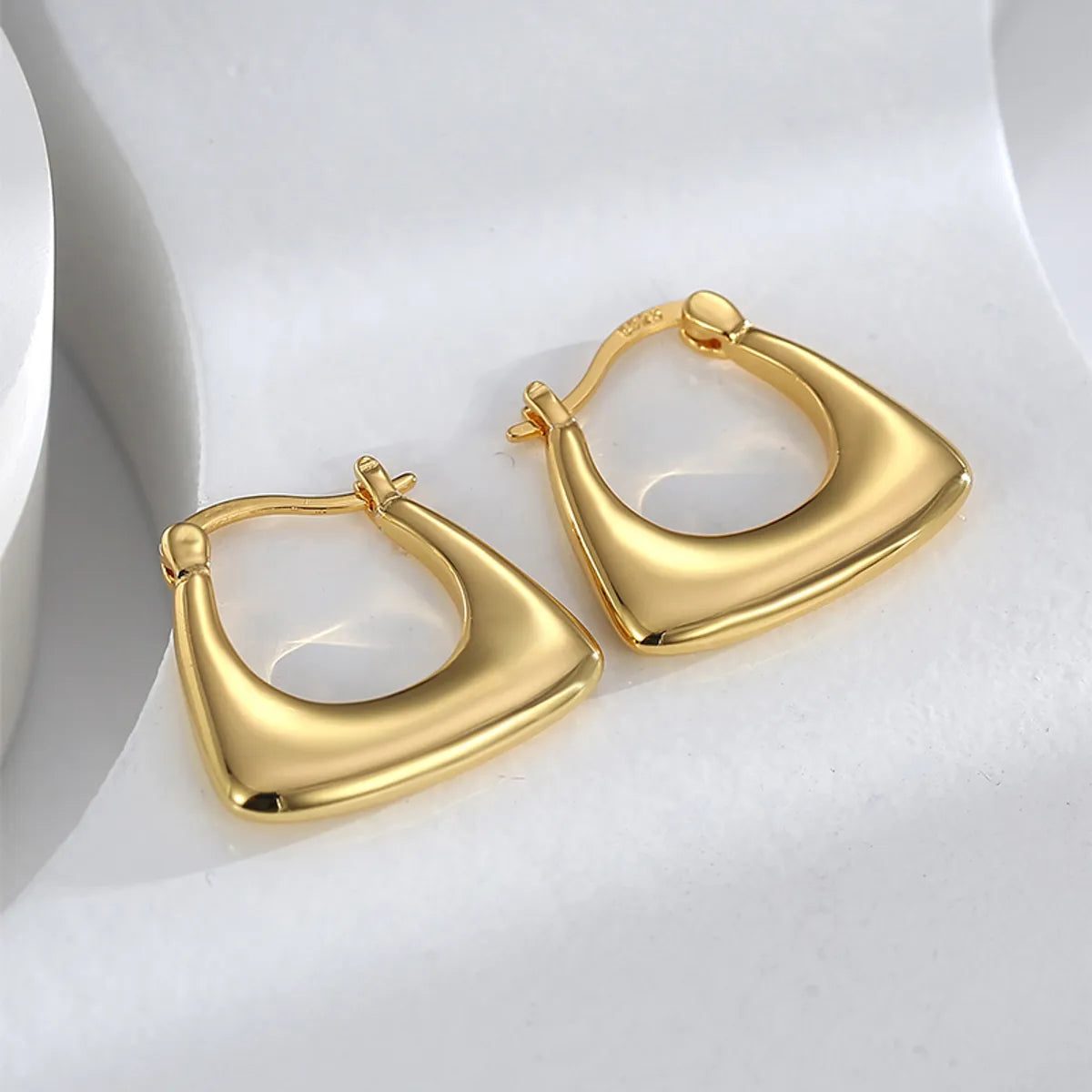 1 Pair Simple Style Solid Color Plating Copper 18k Gold Plated Hoop Earrings