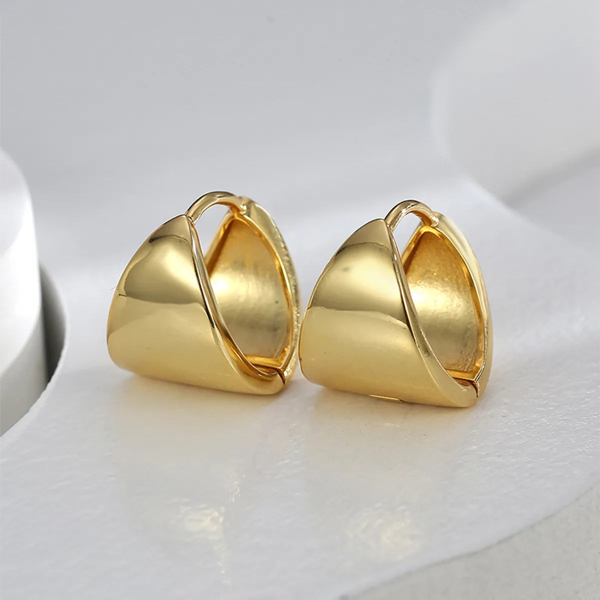 1 Pair Simple Style Solid Color Plating Copper 18k Gold Plated Hoop Earrings