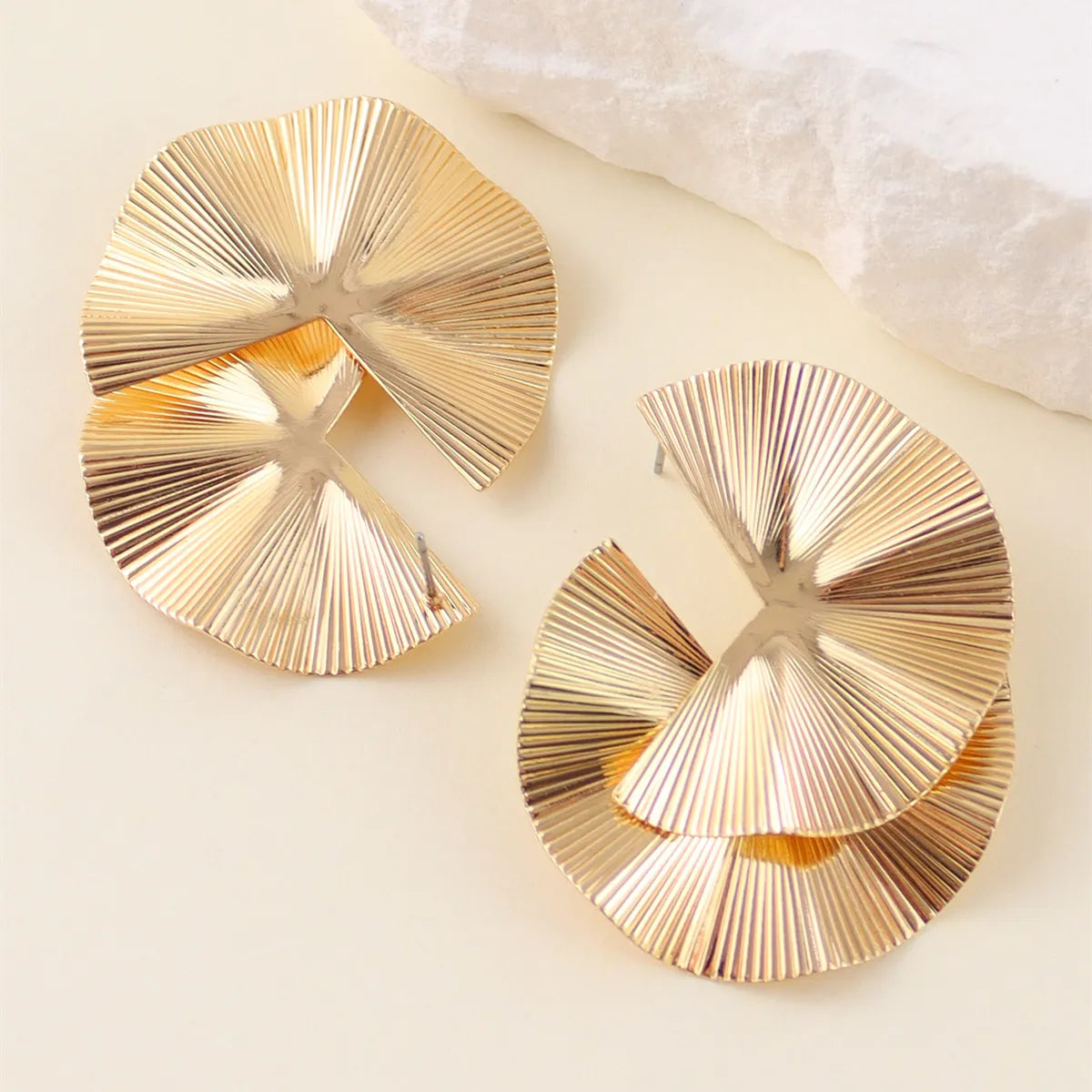 1 Pair Simple Style Solid Color Plating Iron Ear Studs