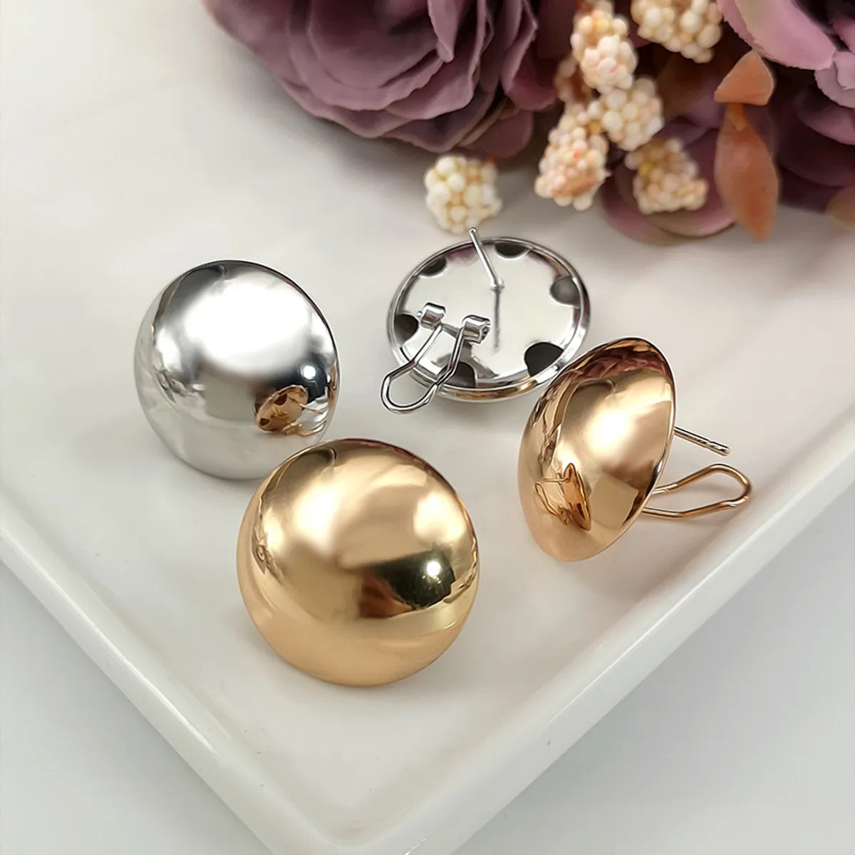 1 Pair Simple Style Solid Color Plating Metal Gold Plated Ear Studs