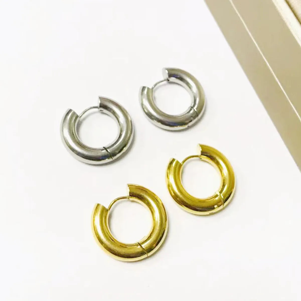 1 Pair Simple Style Solid Color Plating Stainless Steel Gold Plated Earrings