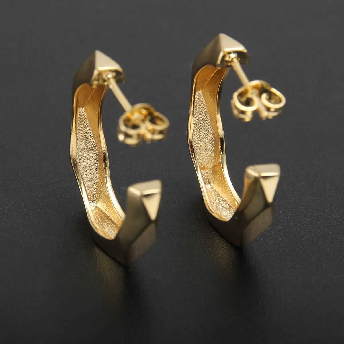 1 Pair Simple Style Solid Color Plating Stainless Steel Gold Plated Earrings