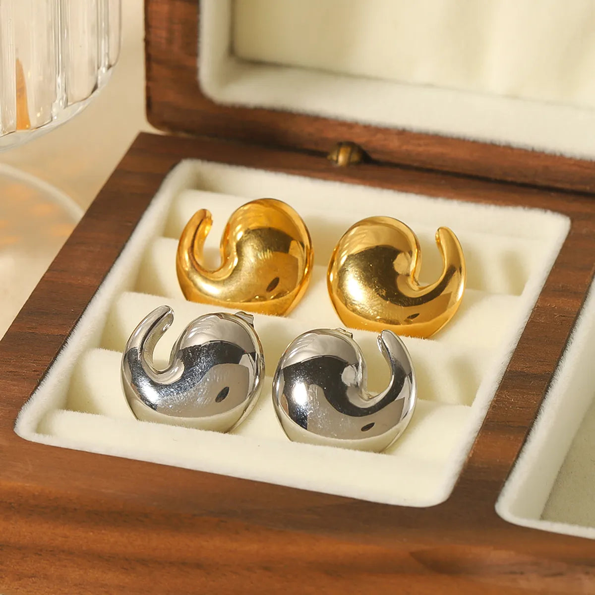 1 Pair Simple Style Solid Color Polishing Plating Stainless Steel 18k Gold Plated Ear Studs