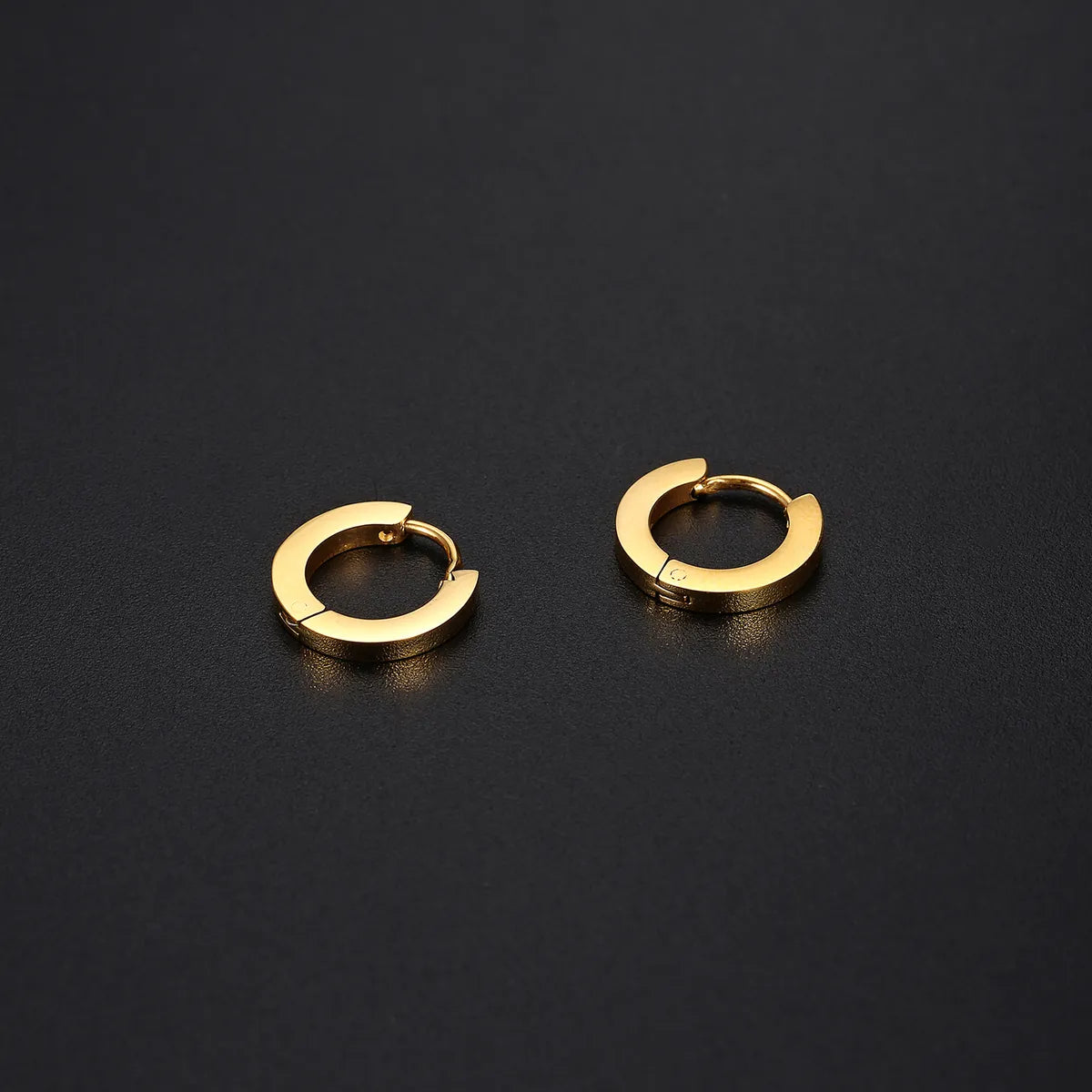 1 Pair Simple Style Solid Color Polishing Plating Stainless Steel 18k Gold Plated Earrings