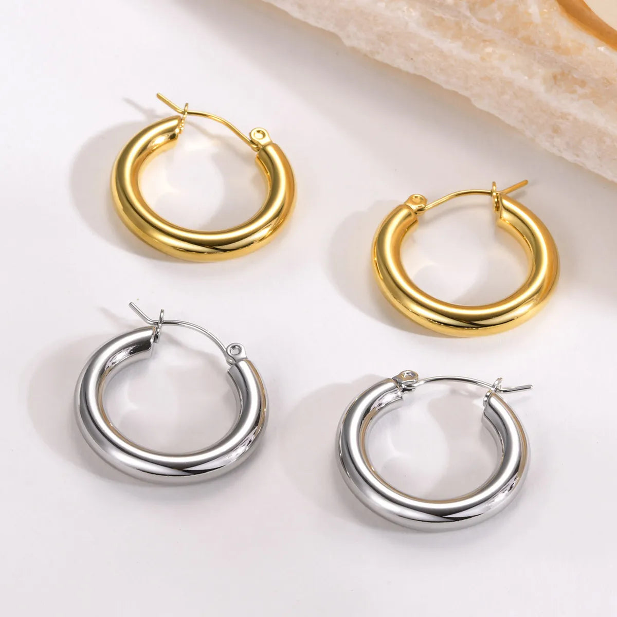 1 Pair Simple Style Solid Color Polishing 304 Stainless Steel Gold Plated Earrings