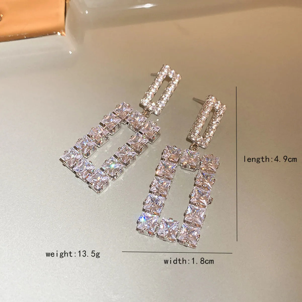 1 Pair Simple Style Solid Color Rectangle Alloy Drop Earrings