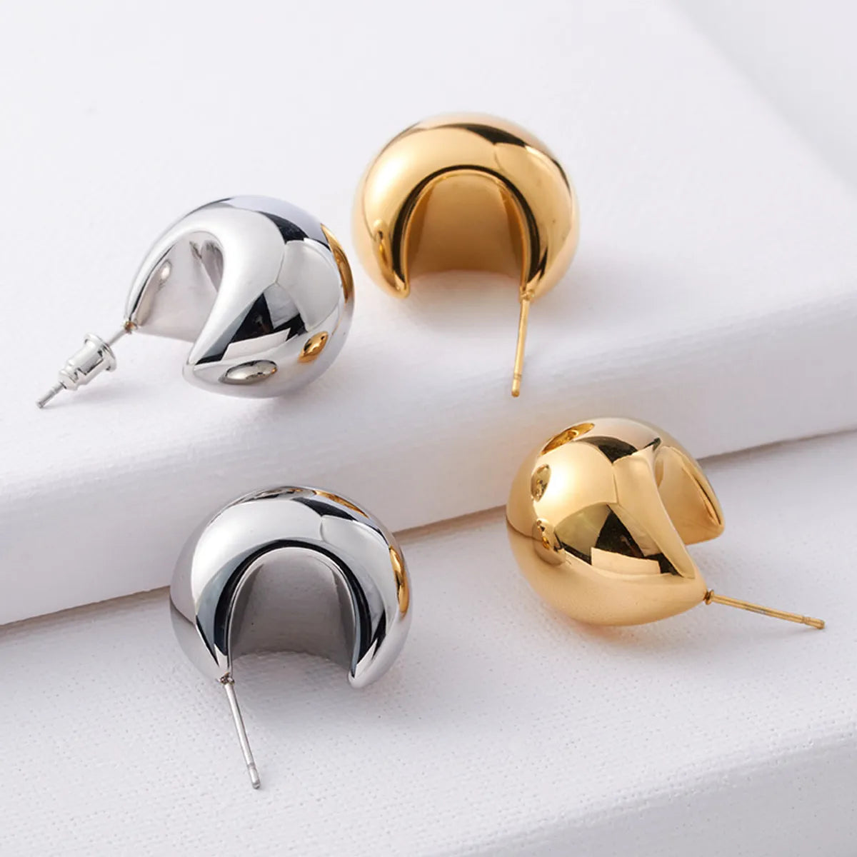 1 Pair Simple Style Solid Color Plating Titanium Steel Gold Plated Ear Studs