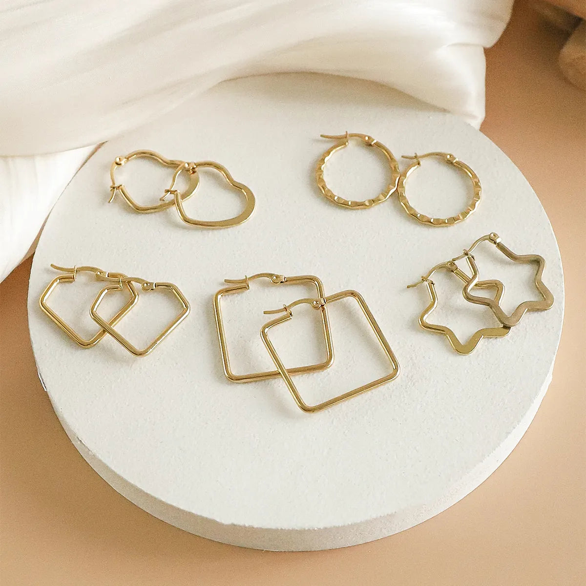 1 Pair Simple Style Star Heart Shape Plating Stainless Steel Gold Plated Hoop Earrings