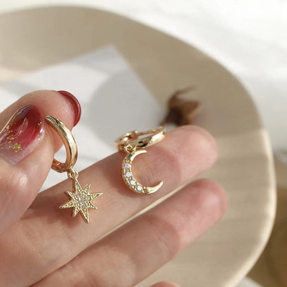 1 Pair Simple Style Star Moon Asymmetrical Plating Inlay Alloy Rhinestones Gold Plated Silver Plated Drop Earrings