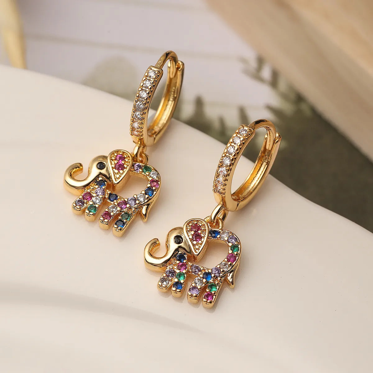 1 Pair Simple Style Streetwear Commute Elephant Plating Inlay Copper Zircon 18k Gold Plated Drop Earrings