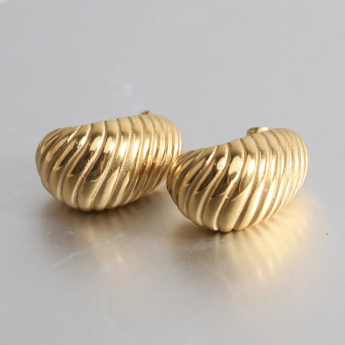 1 Pair Simple Style Stripe Water Droplets Plating Stainless Steel 18k Gold Plated Ear Studs