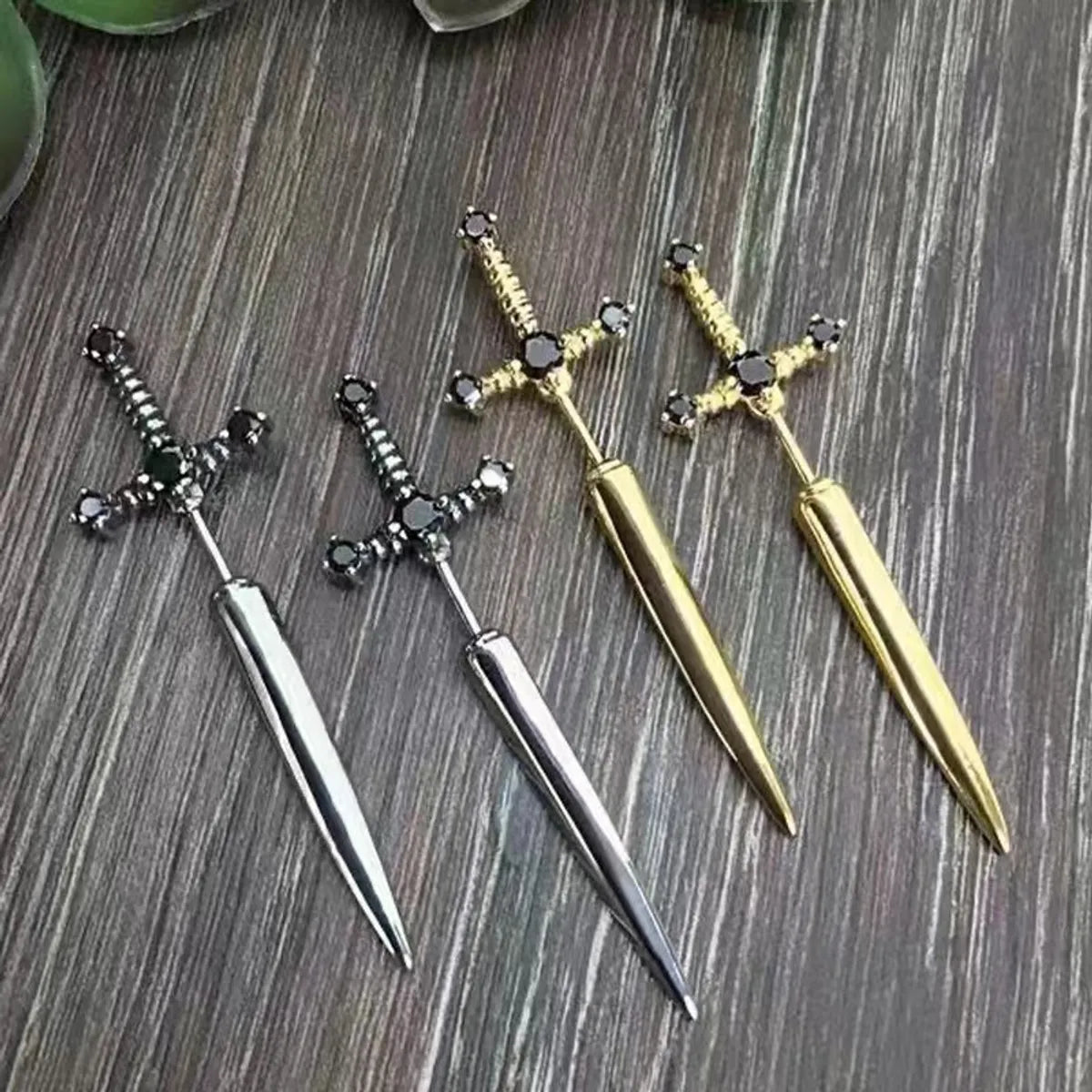 1 Pair Simple Style Sword Inlay Metal Rhinestones Ear Studs