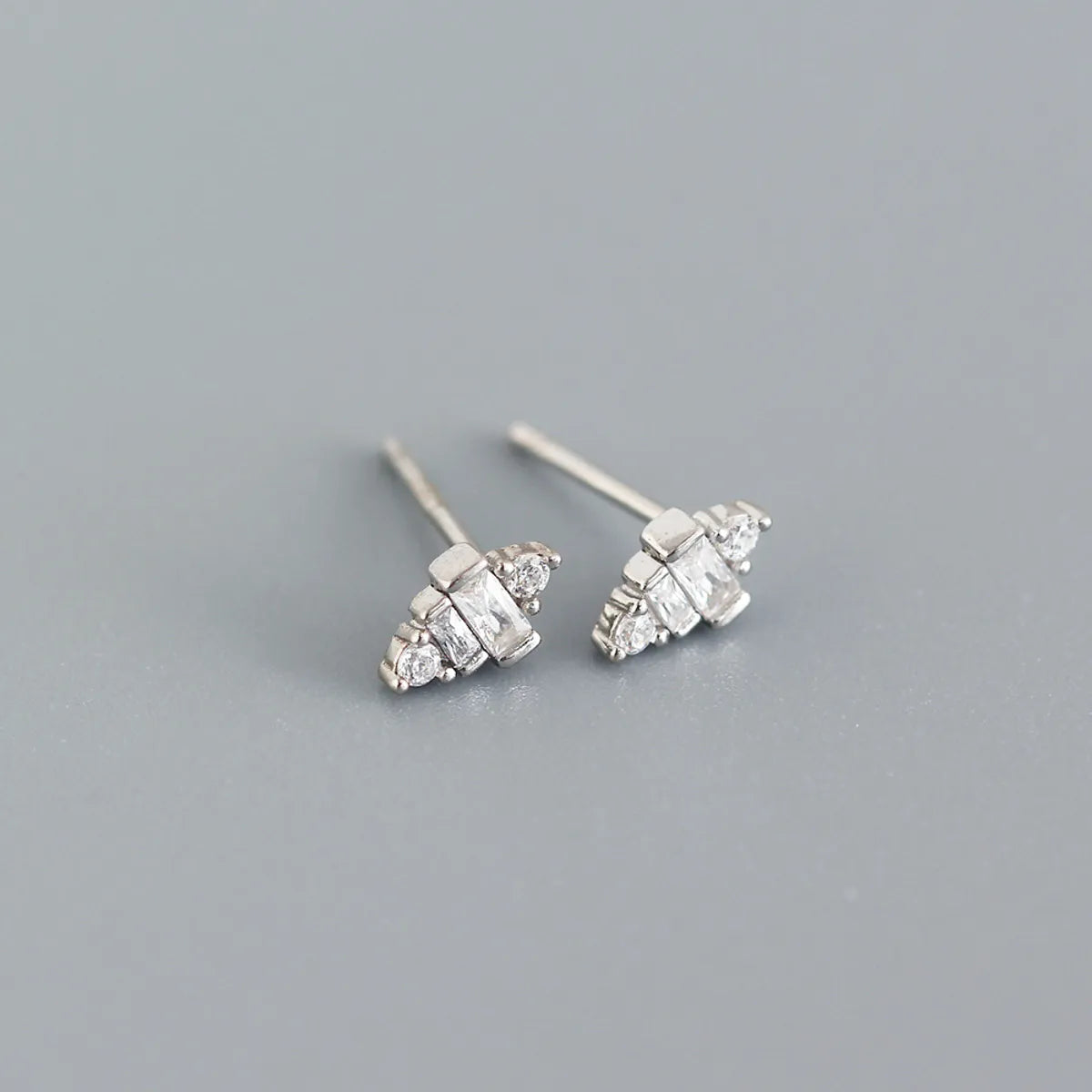 1 Pair Simple Style Trapezoid Sterling Silver Inlay Zircon Ear Studs