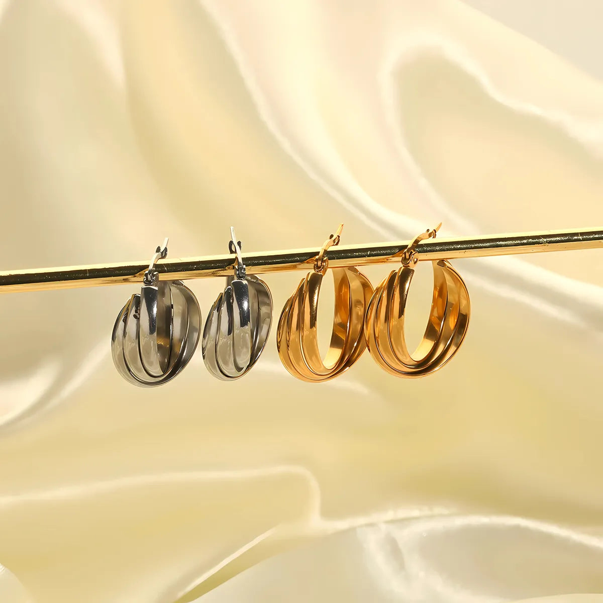 1 Pair Simple Style U Shape Round Solid Color Polishing Plating 304 Stainless Steel 18K Gold Plated Earrings